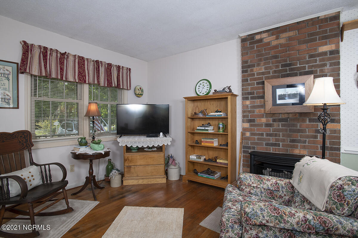 344 Russells Creek Road