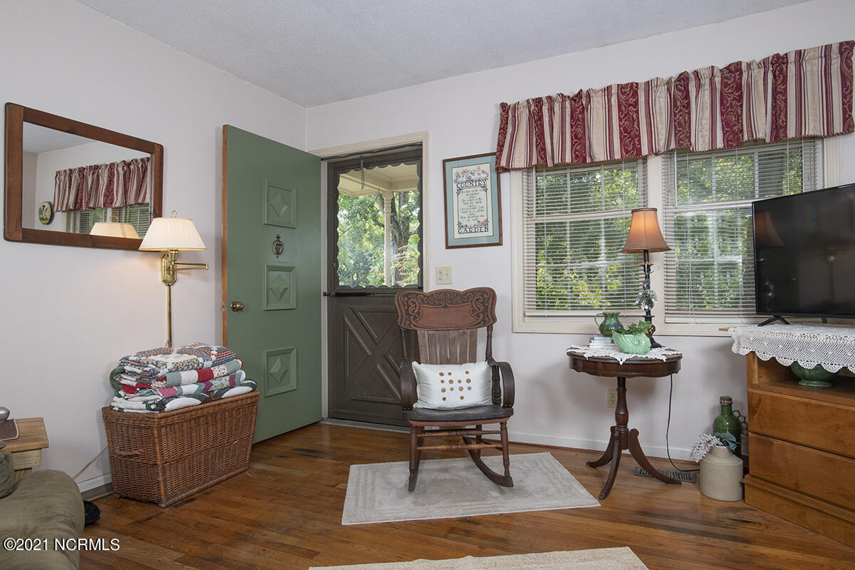 344 Russells Creek Road