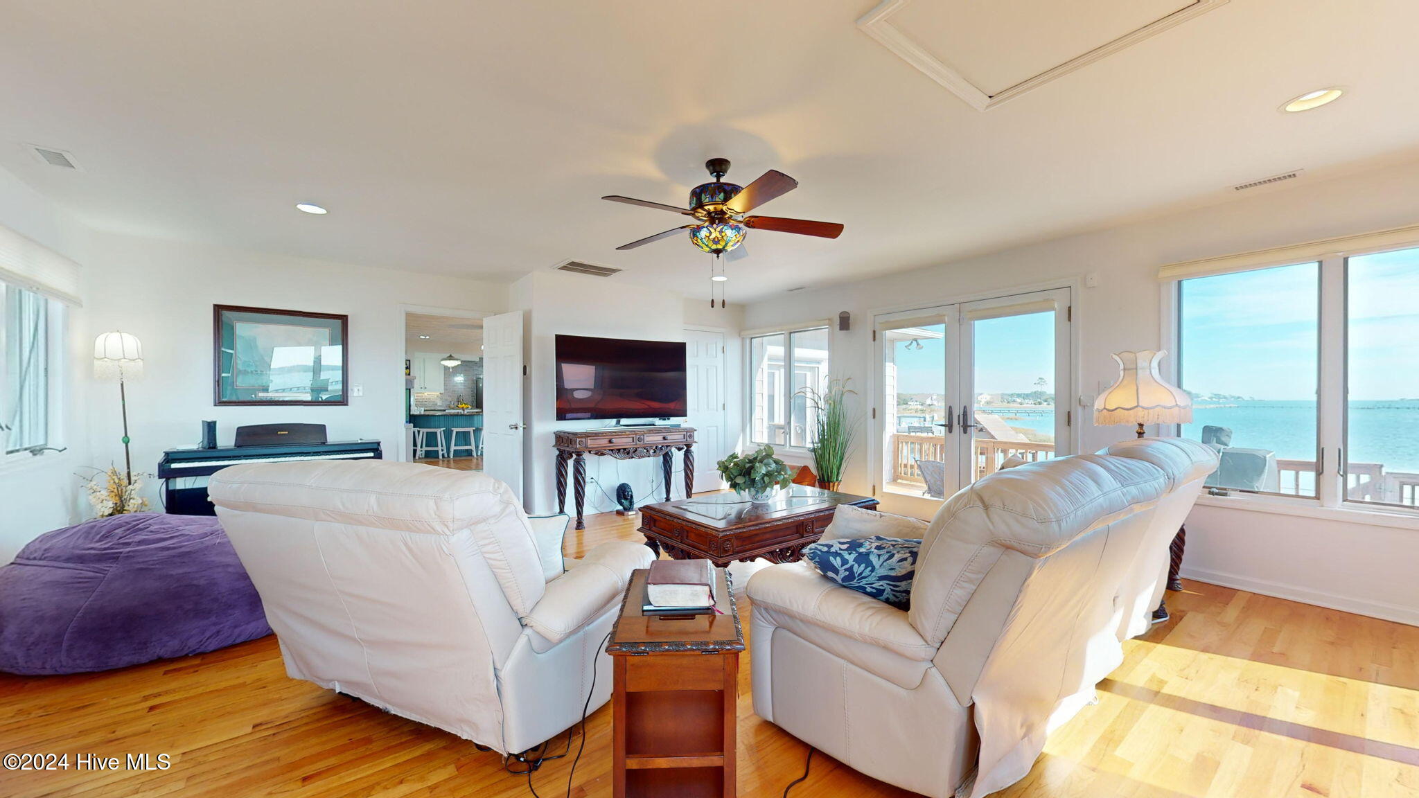 221 Straits Drive