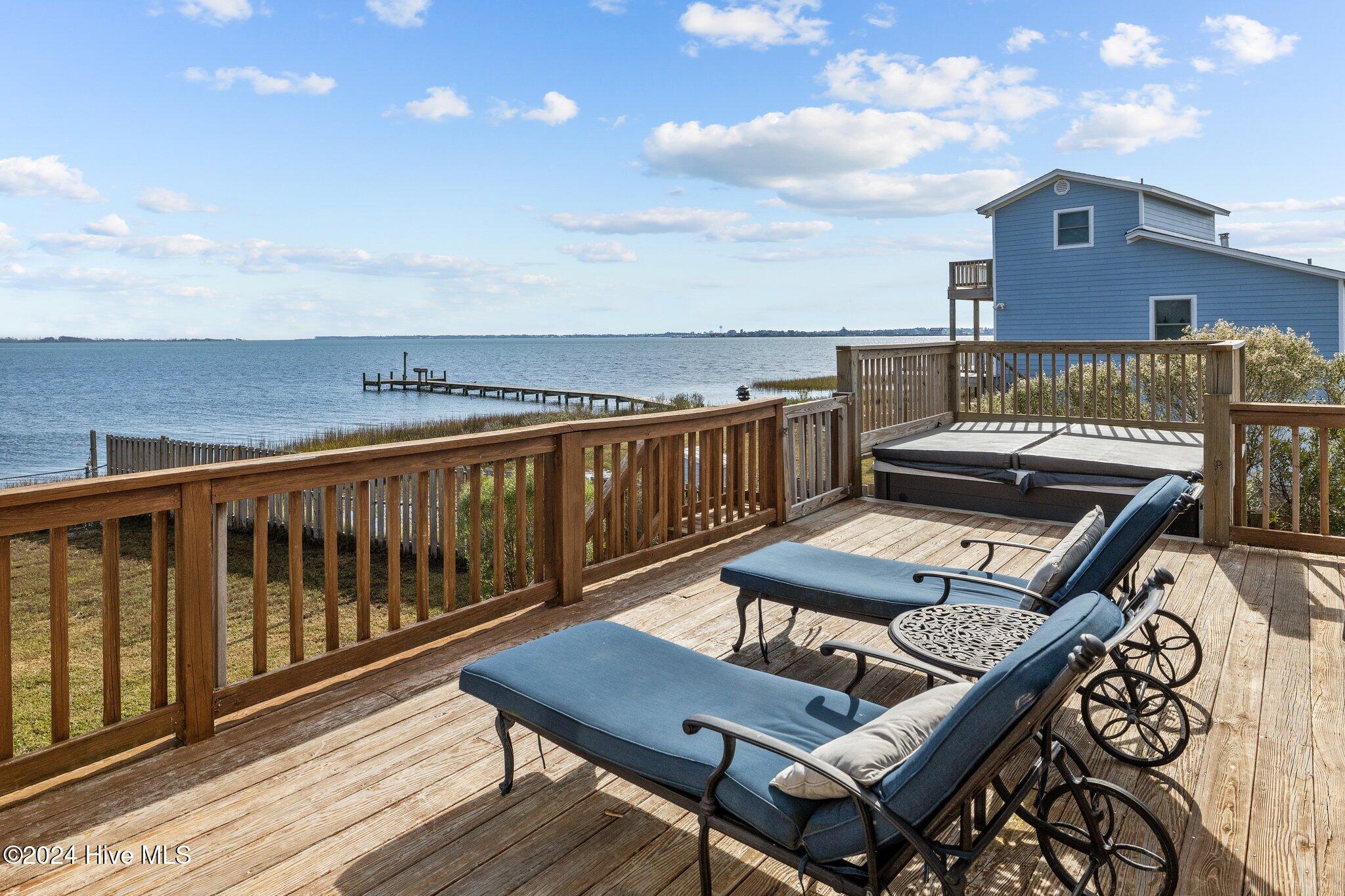 221 Straits Drive