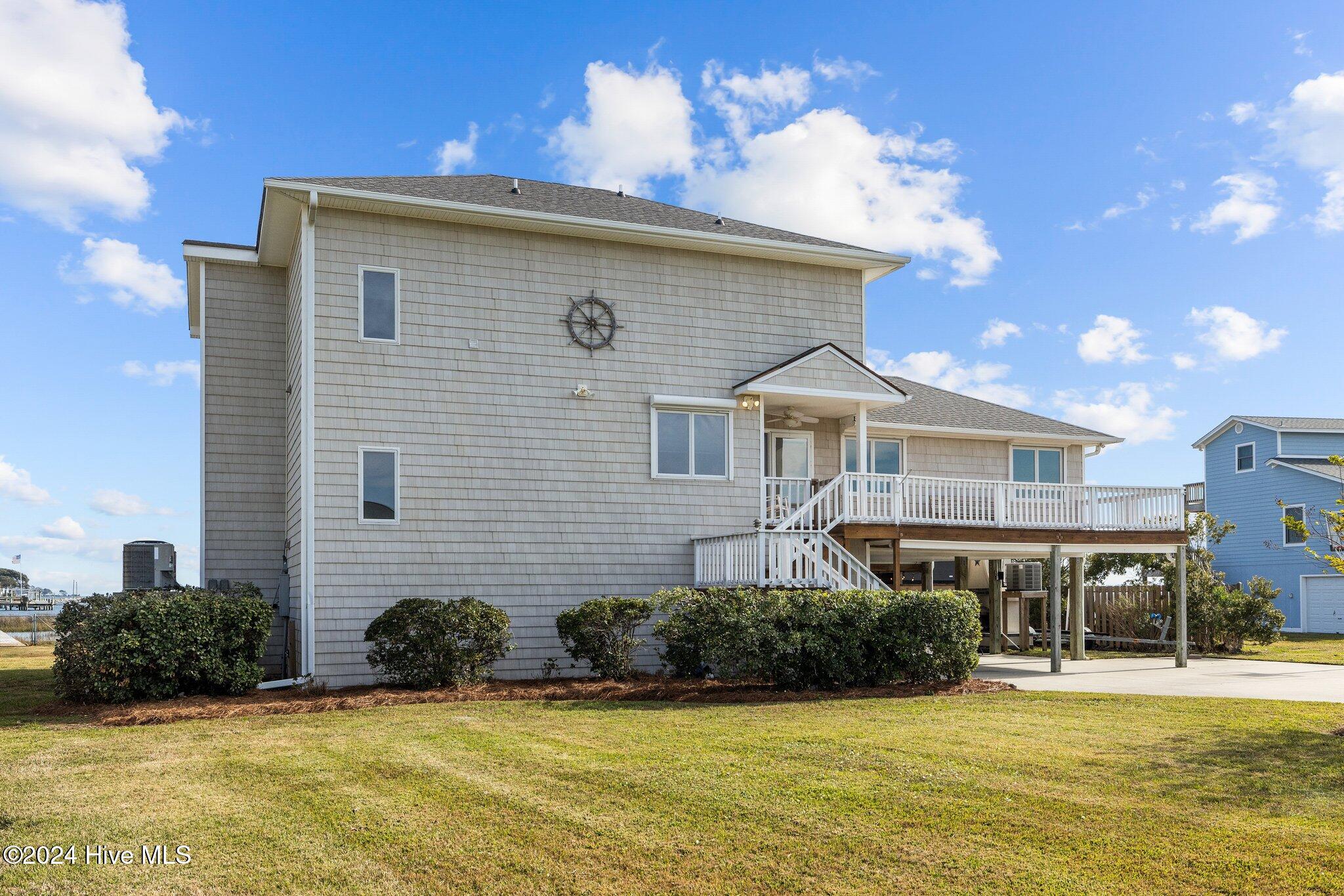 221 Straits Drive