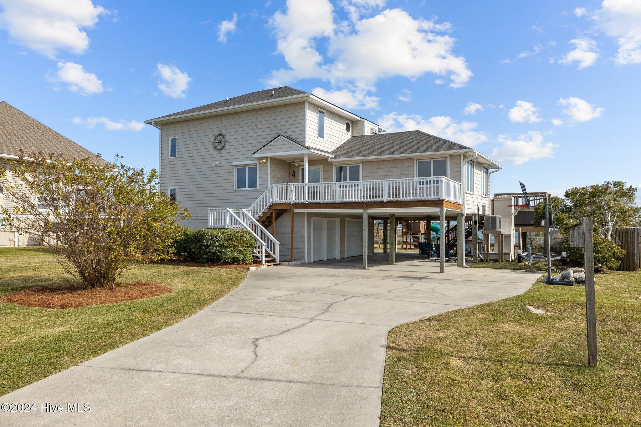 221 Straits Drive
