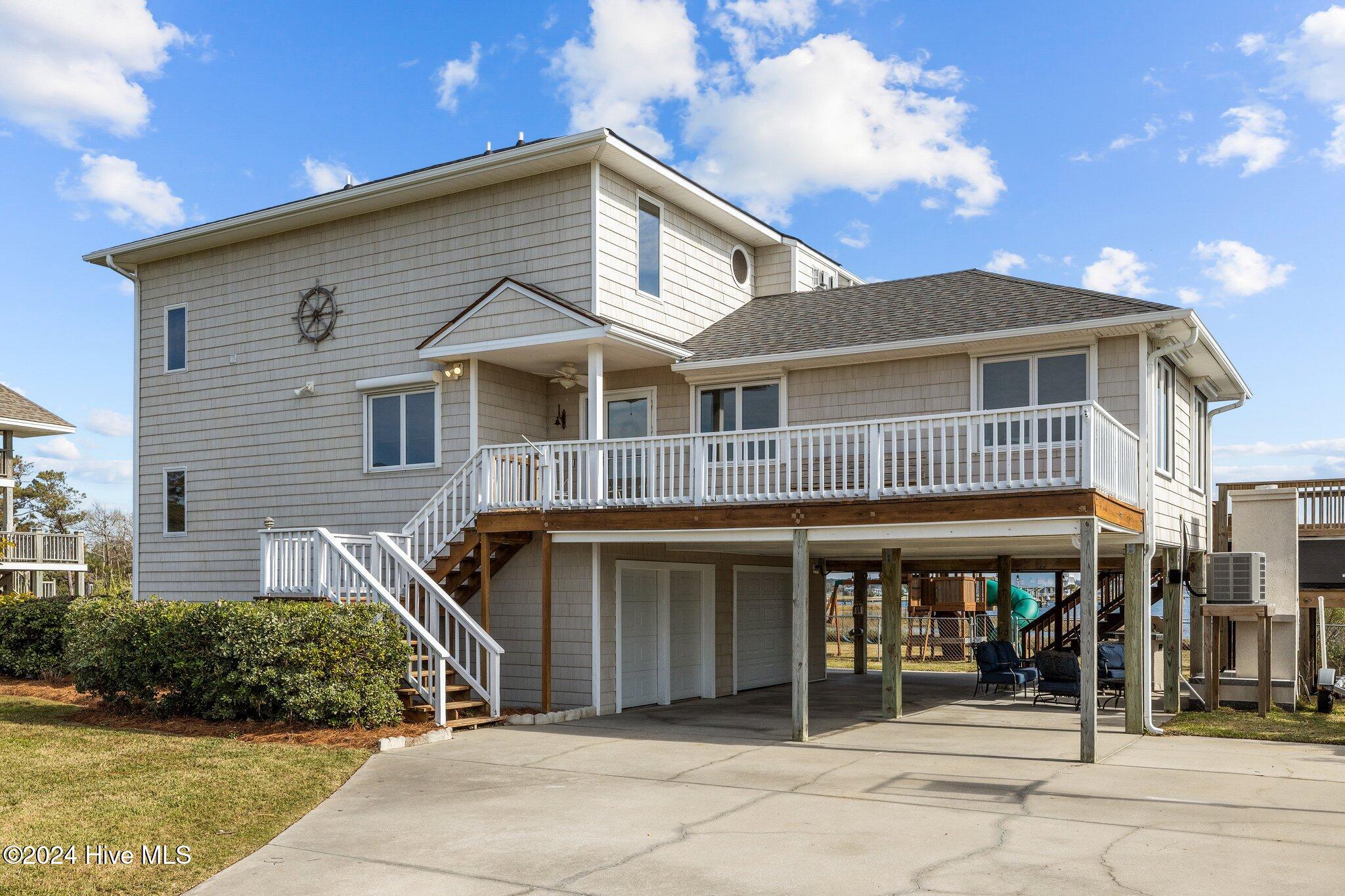 221 Straits Drive