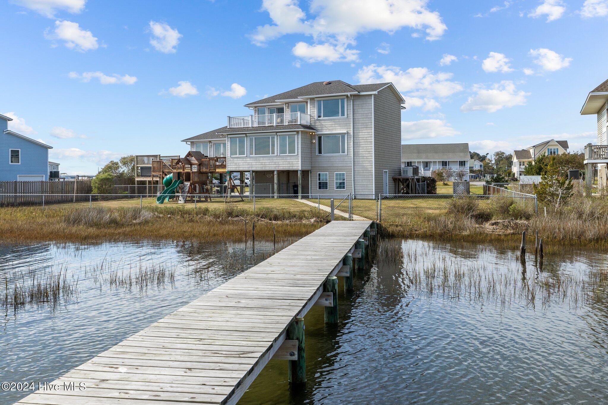 221 Straits Drive