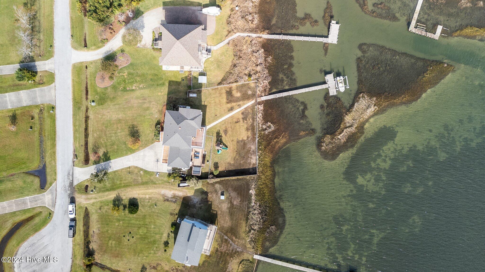 221 Straits Drive