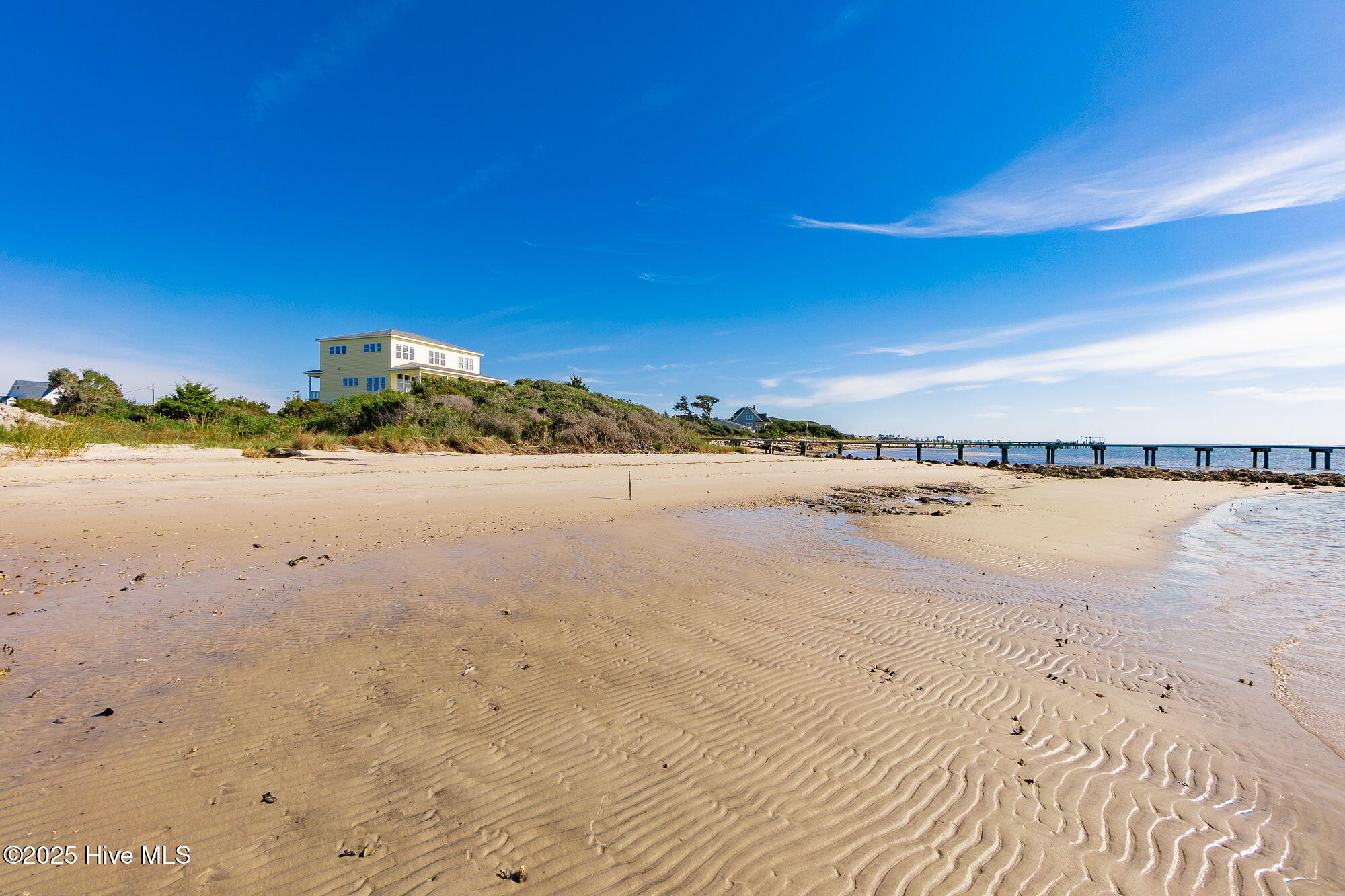 1324 2 Island Road