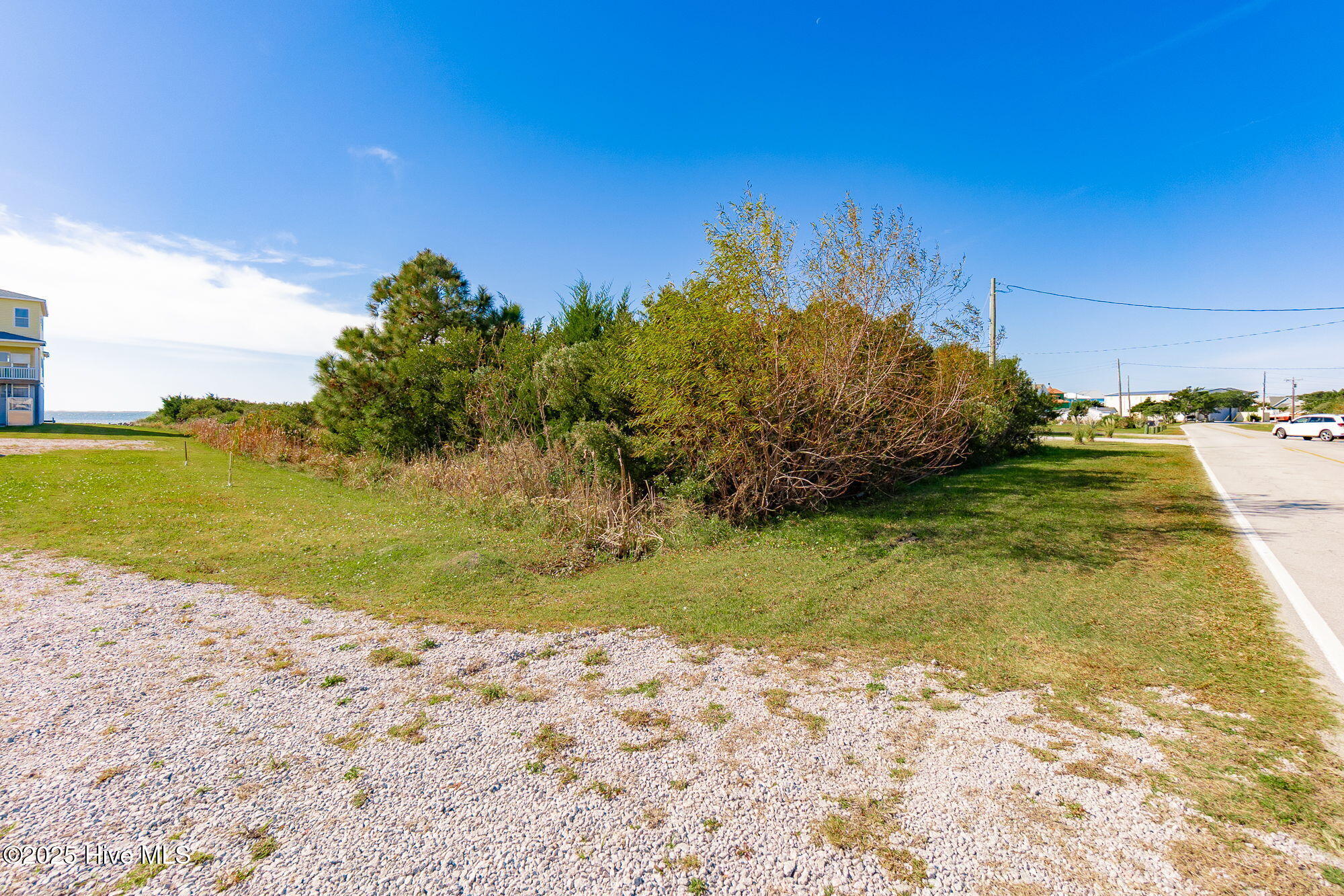 1324 2 Island Road