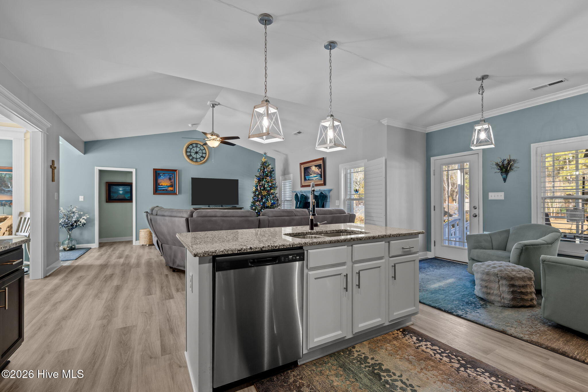 109 Ridgeline Drive