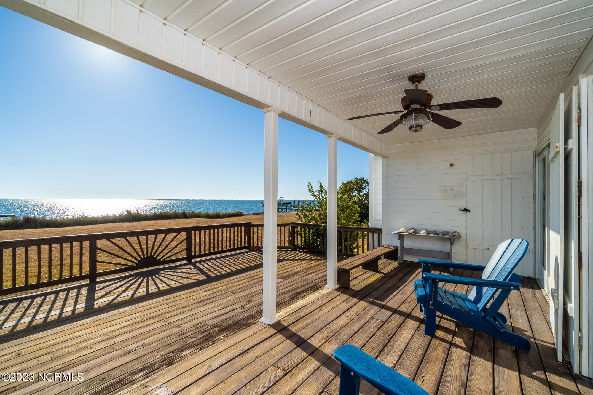 1528 Island Road