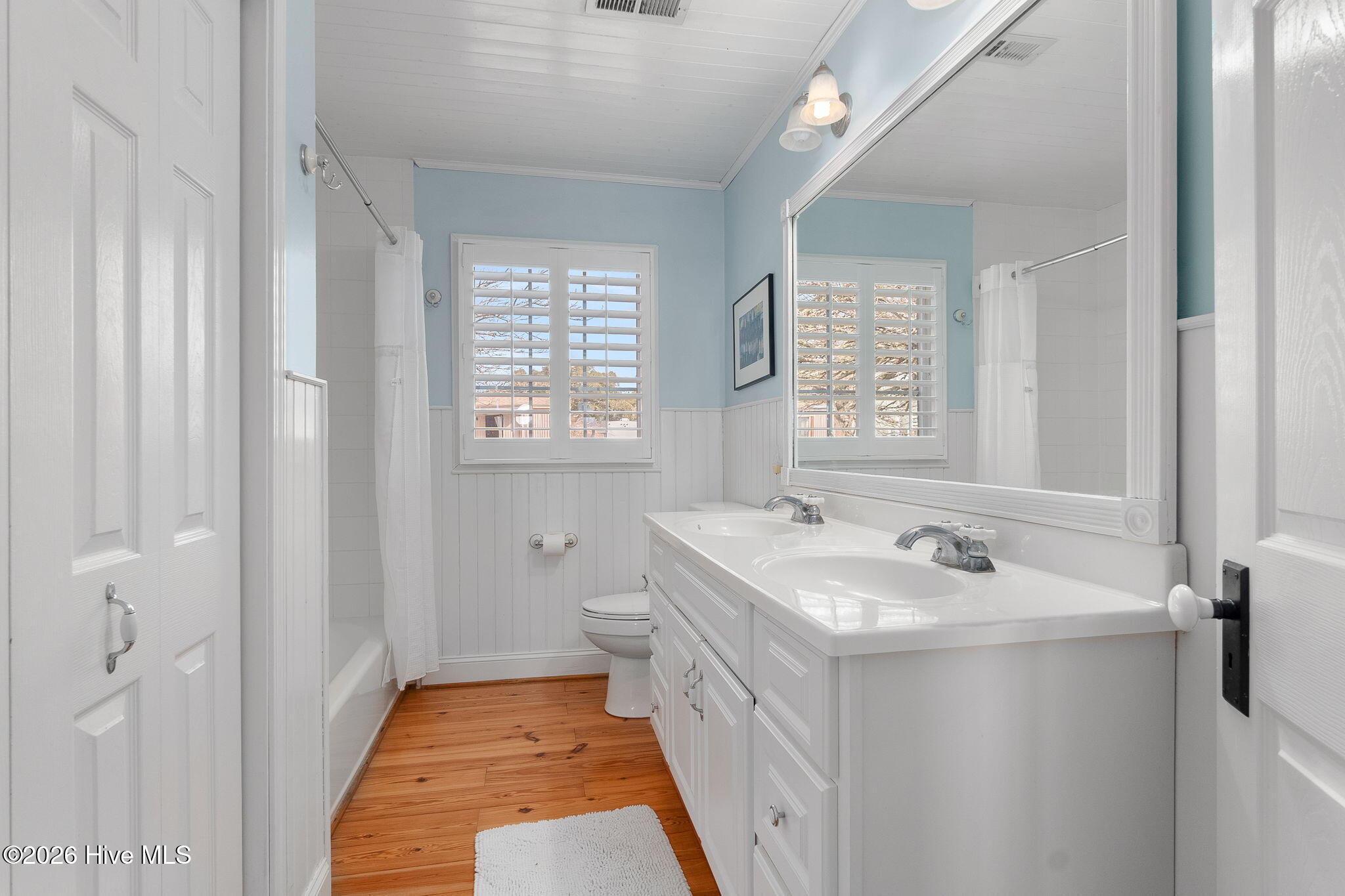 1528 Island Road