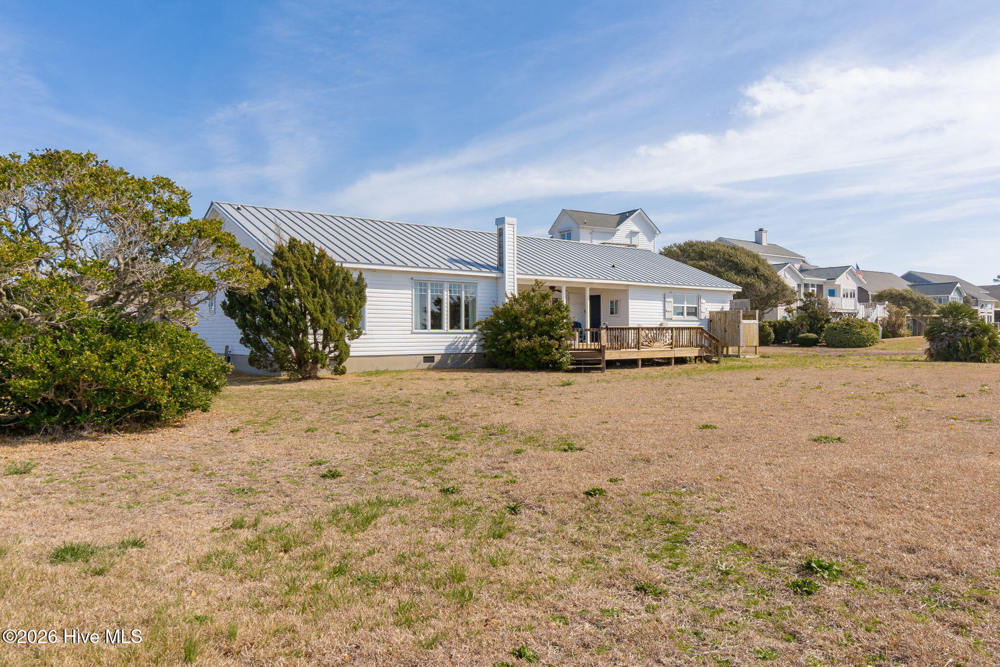 1528 Island Road