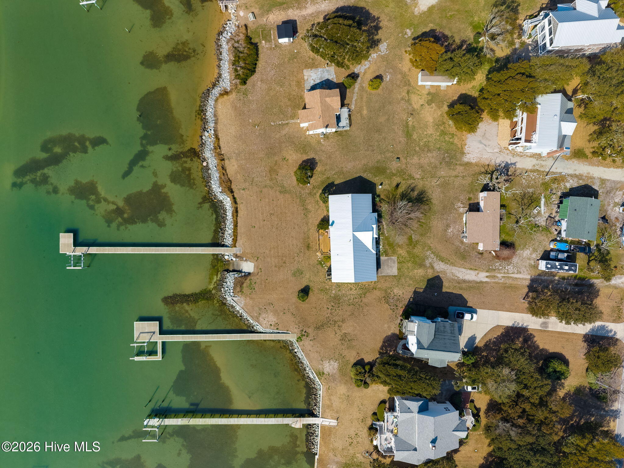 1528 Island Road