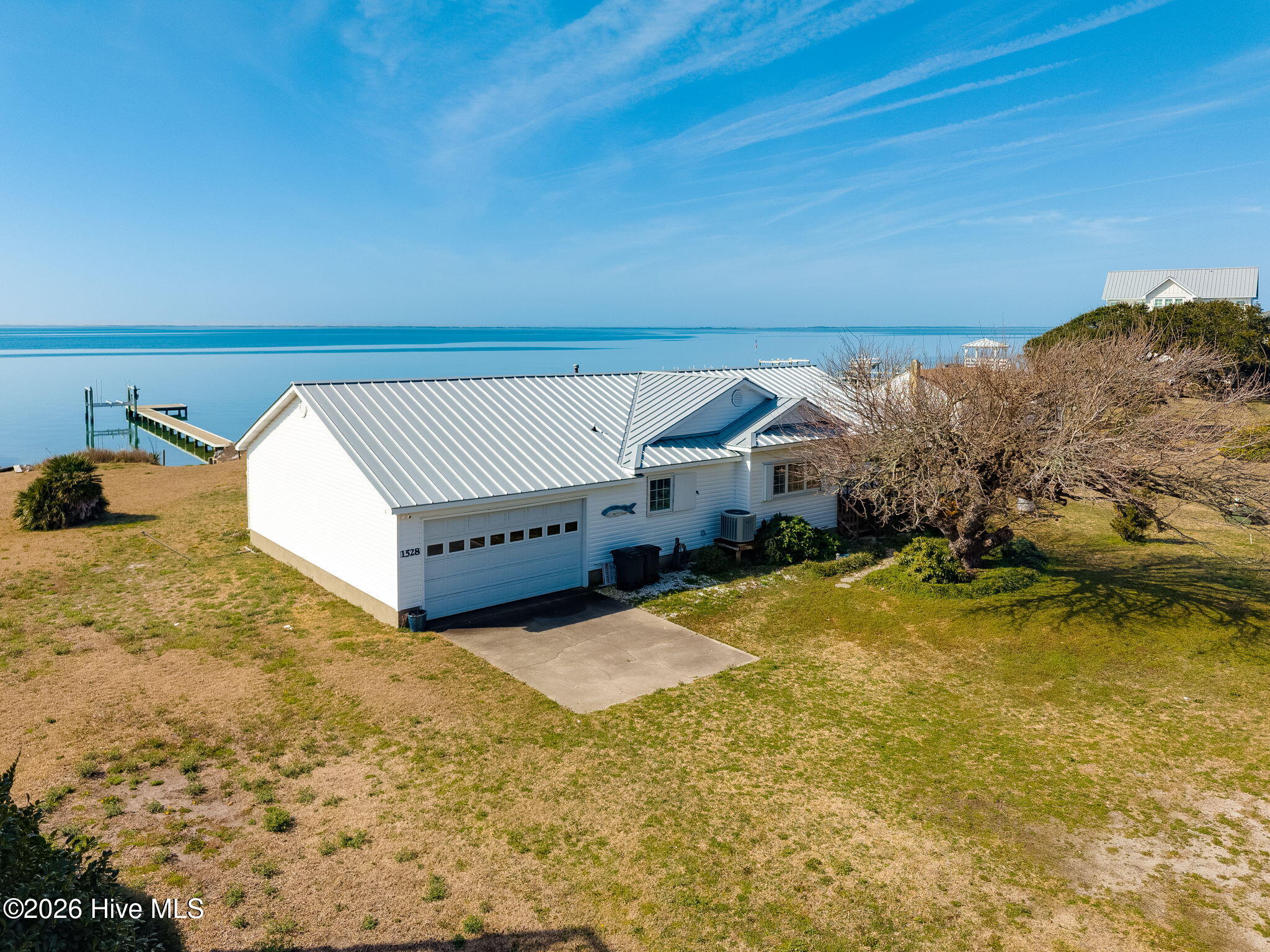 1528 Island Road