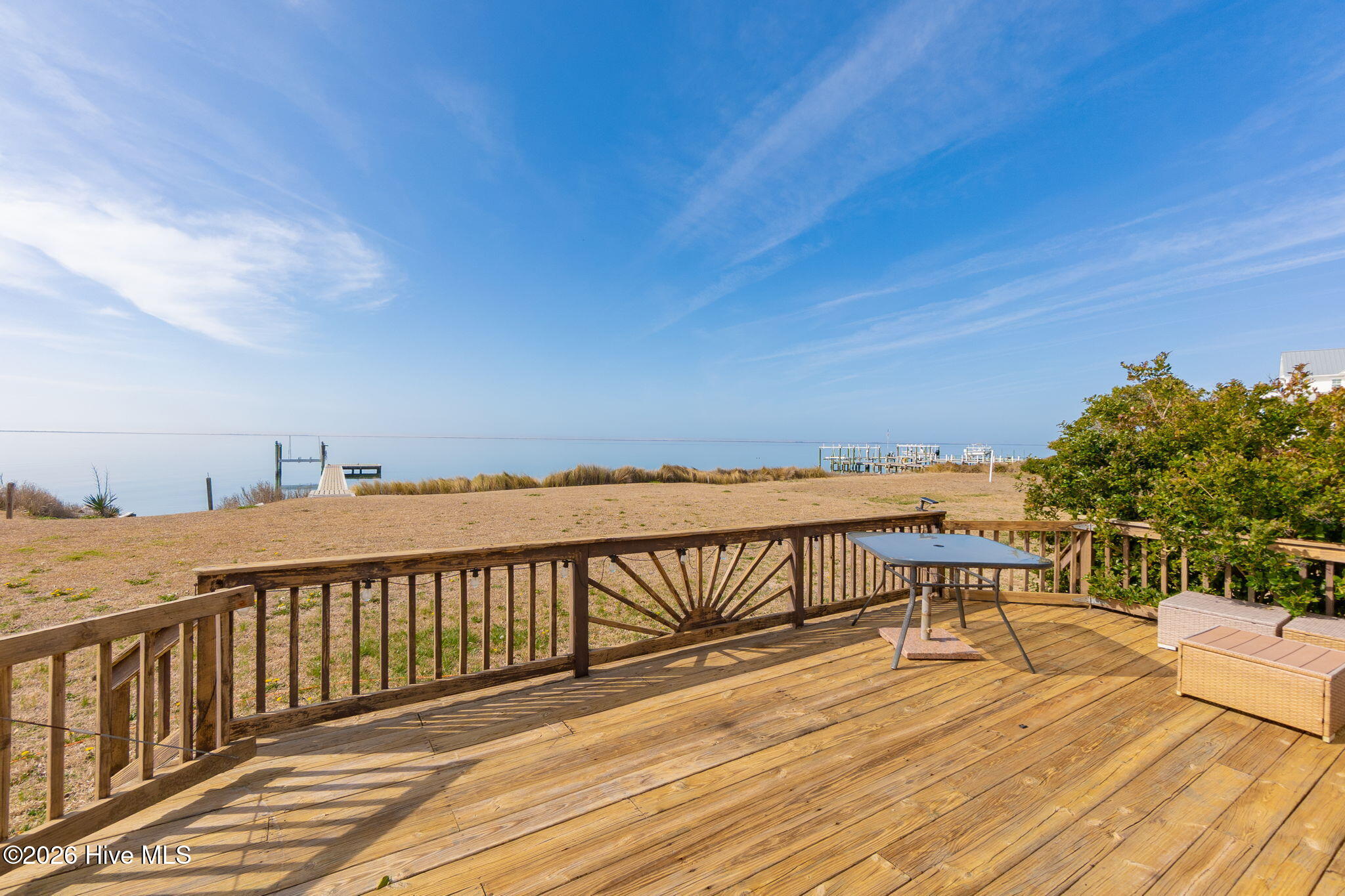1528 Island Road