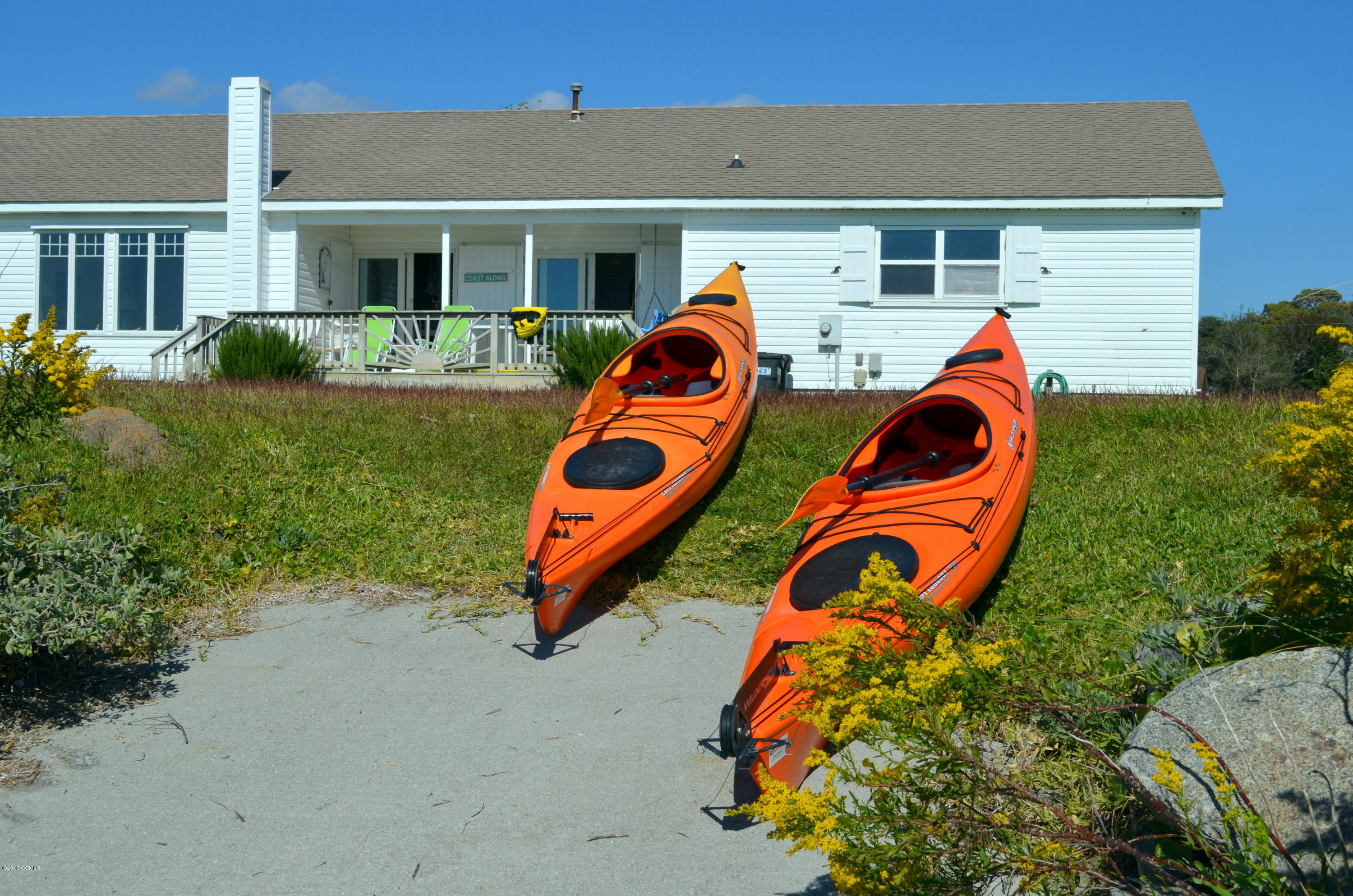 1528 Island Road