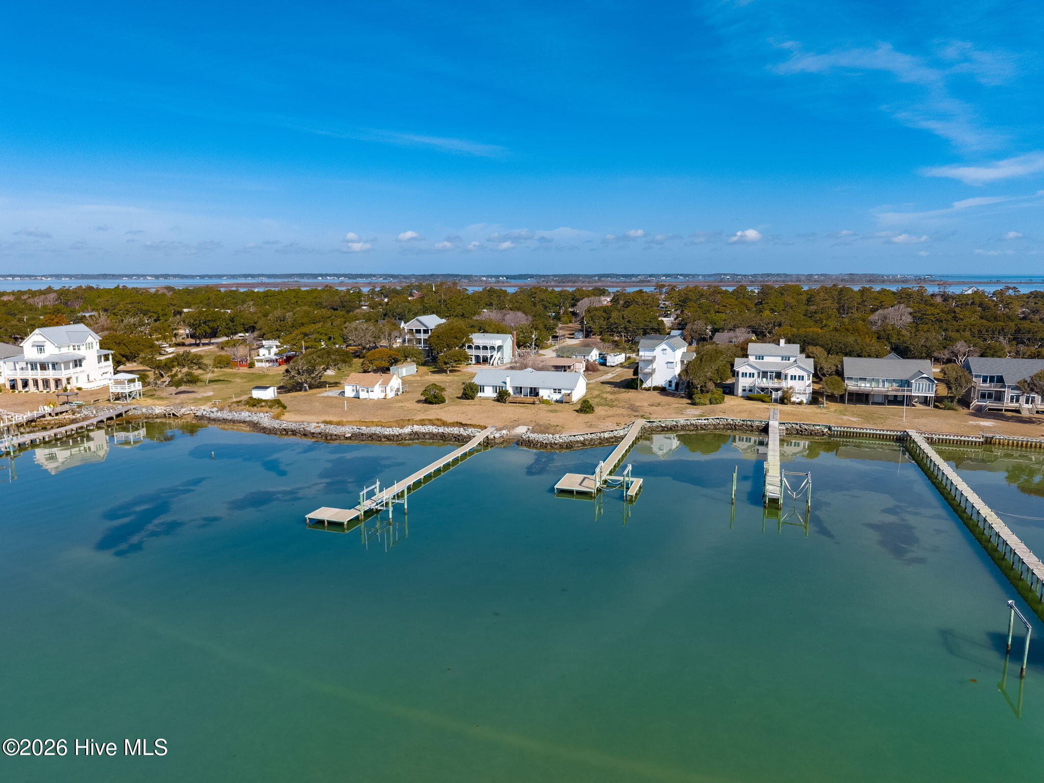 1528 Island Road