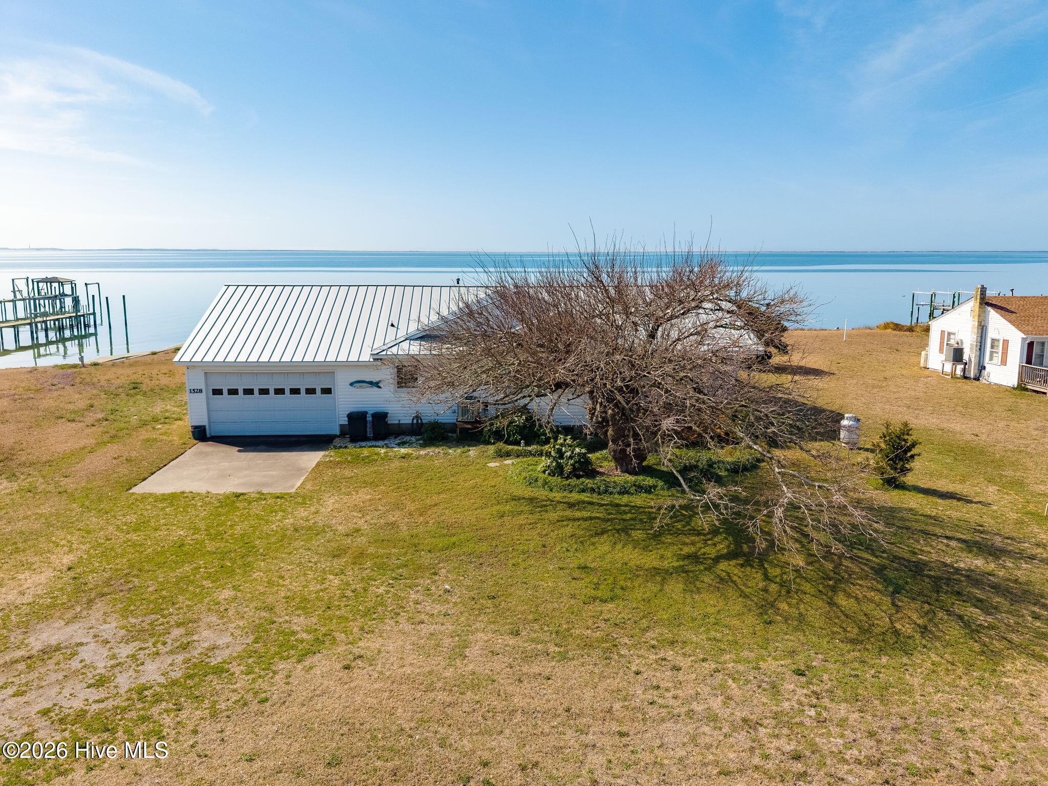 1528 Island Road