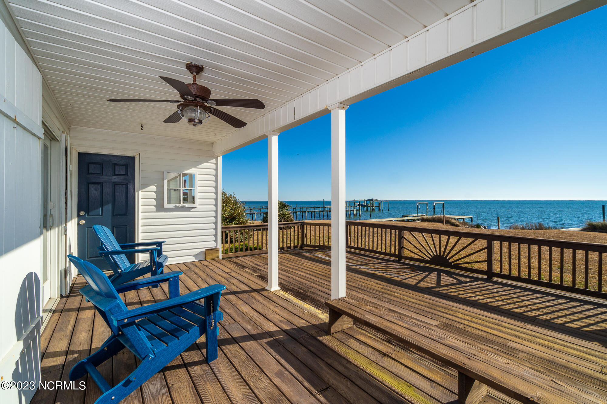 1528 Island Road