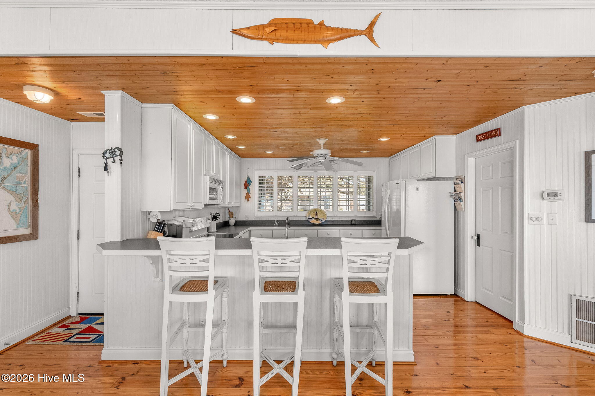 1528 Island Road