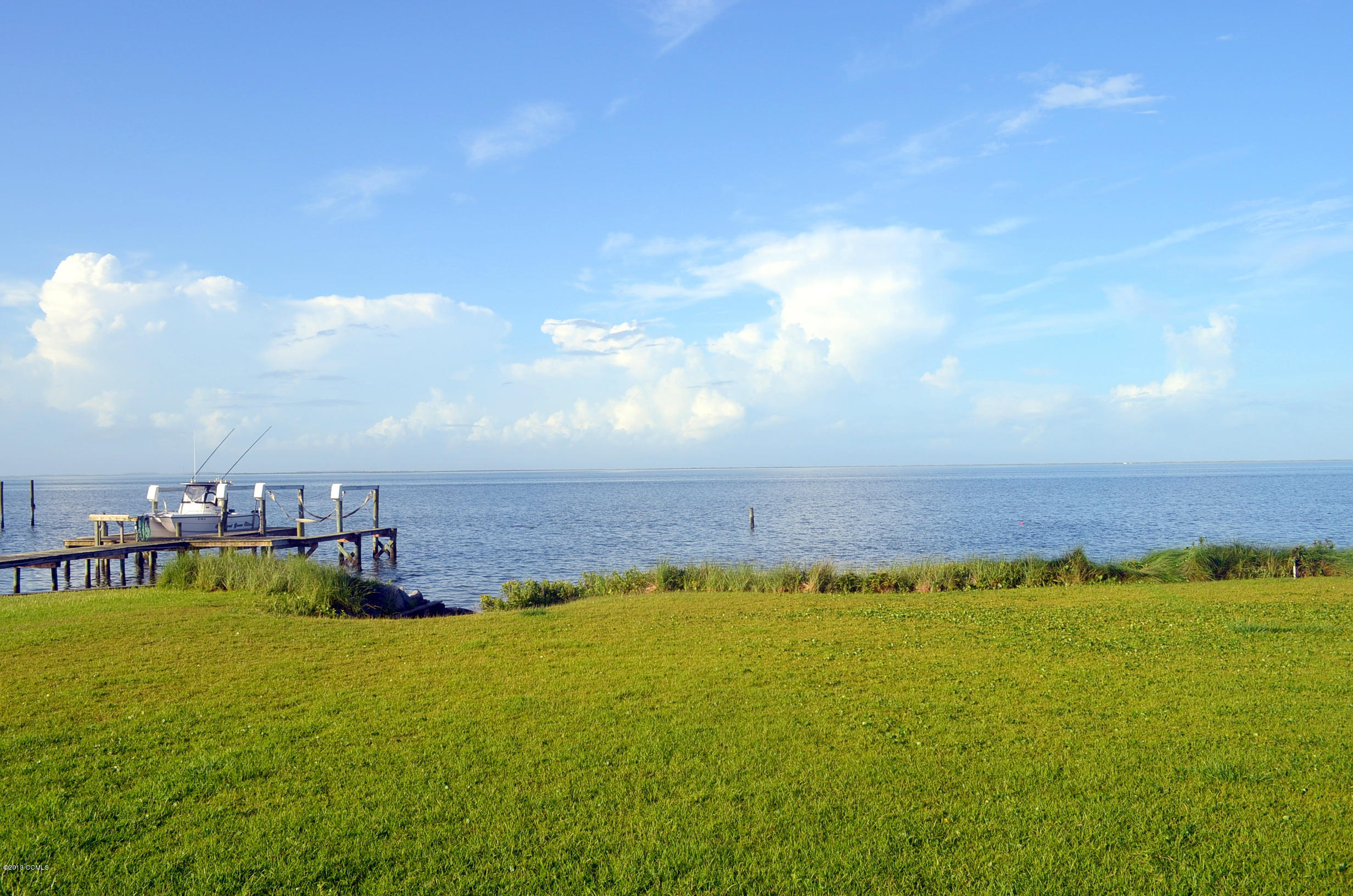 1528 Island Road