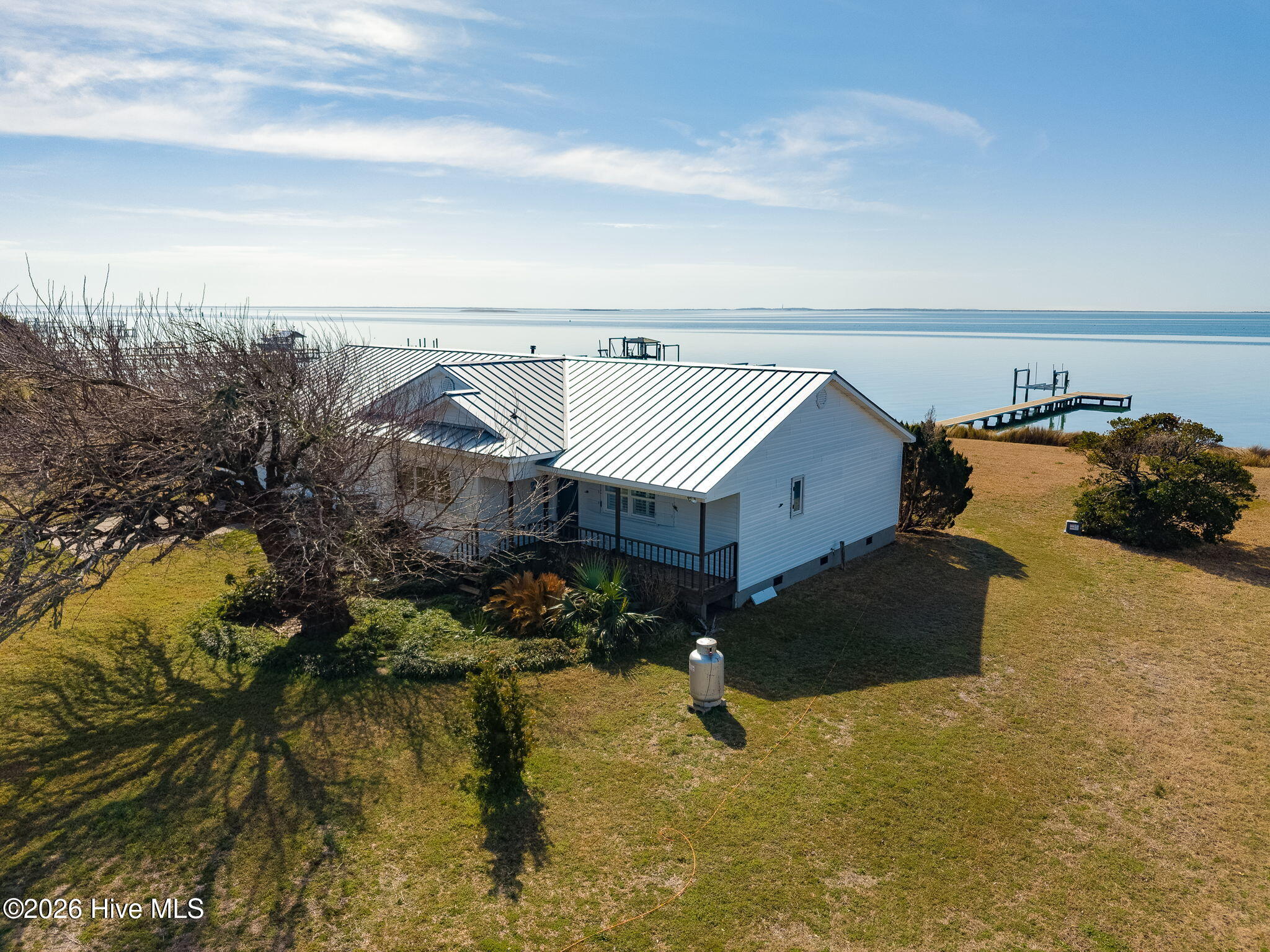 1528 Island Road