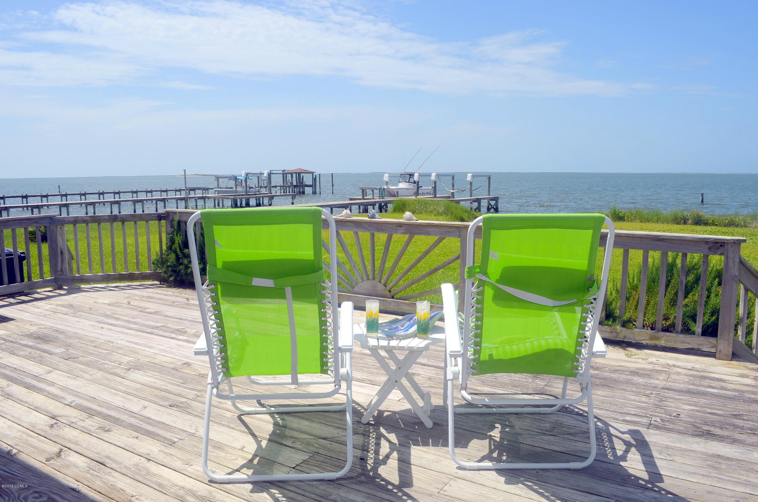 1528 Island Road