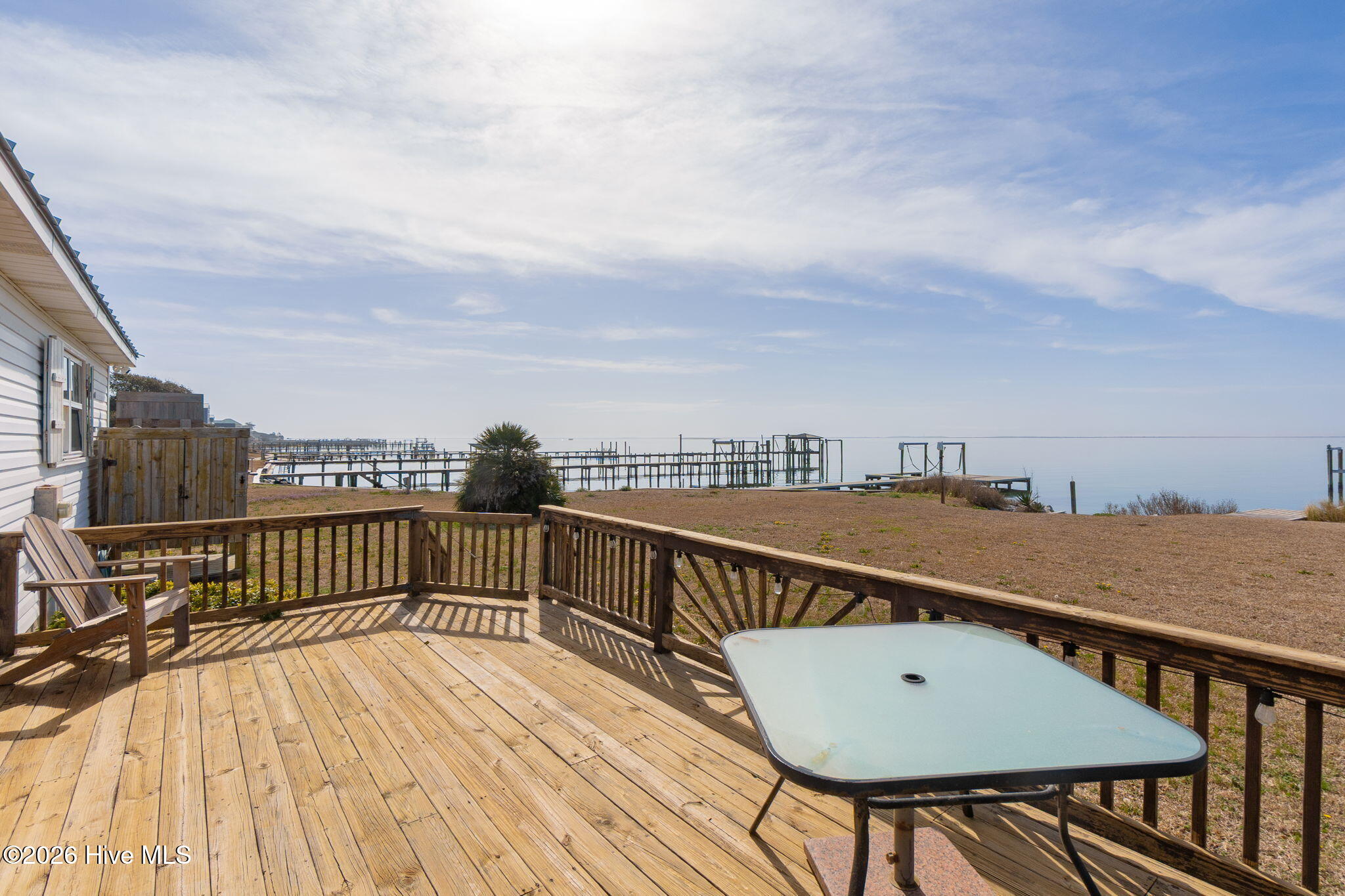 1528 Island Road