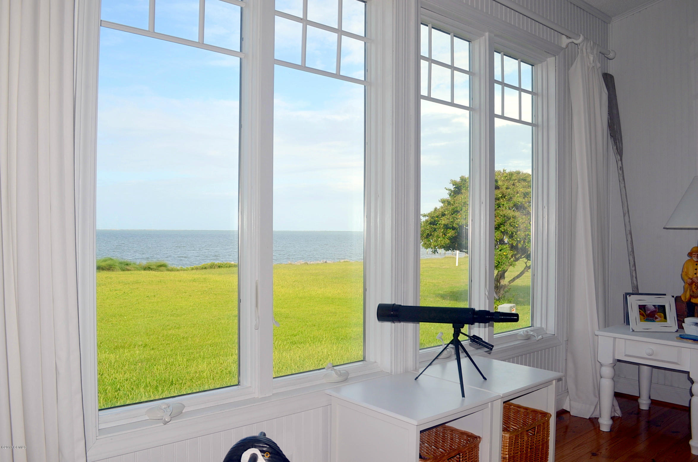 1528 Island Road