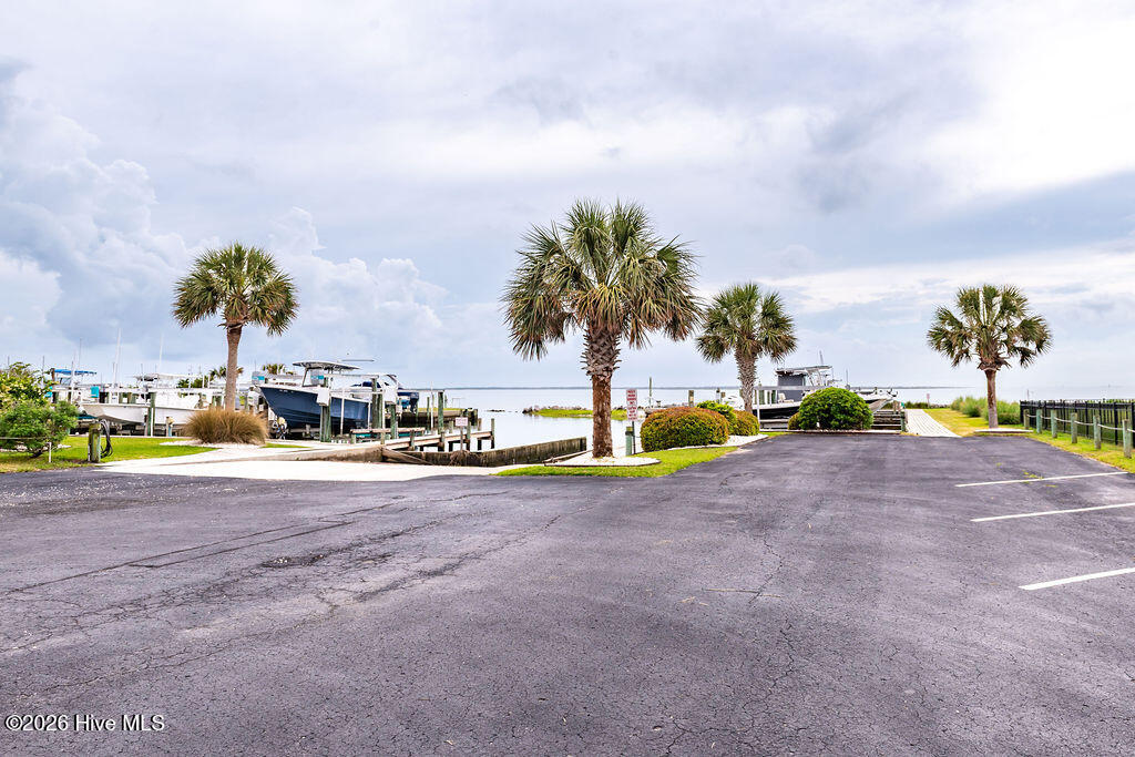 118 & 120 56 & 57 Pintail Lane