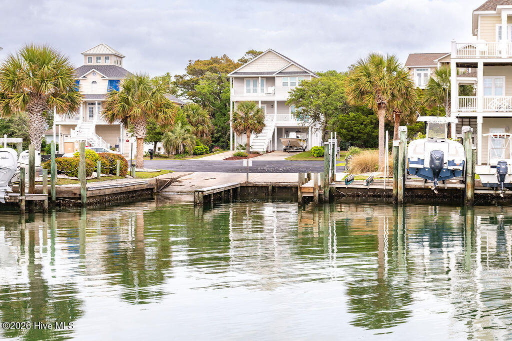118 & 120 56 & 57 Pintail Lane