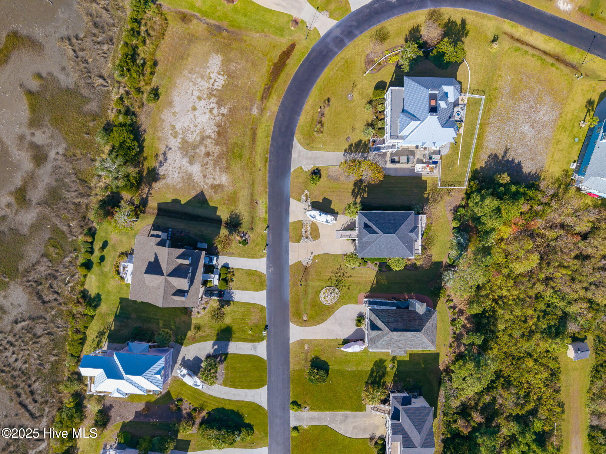 118 & 120 56 & 57 Pintail Lane