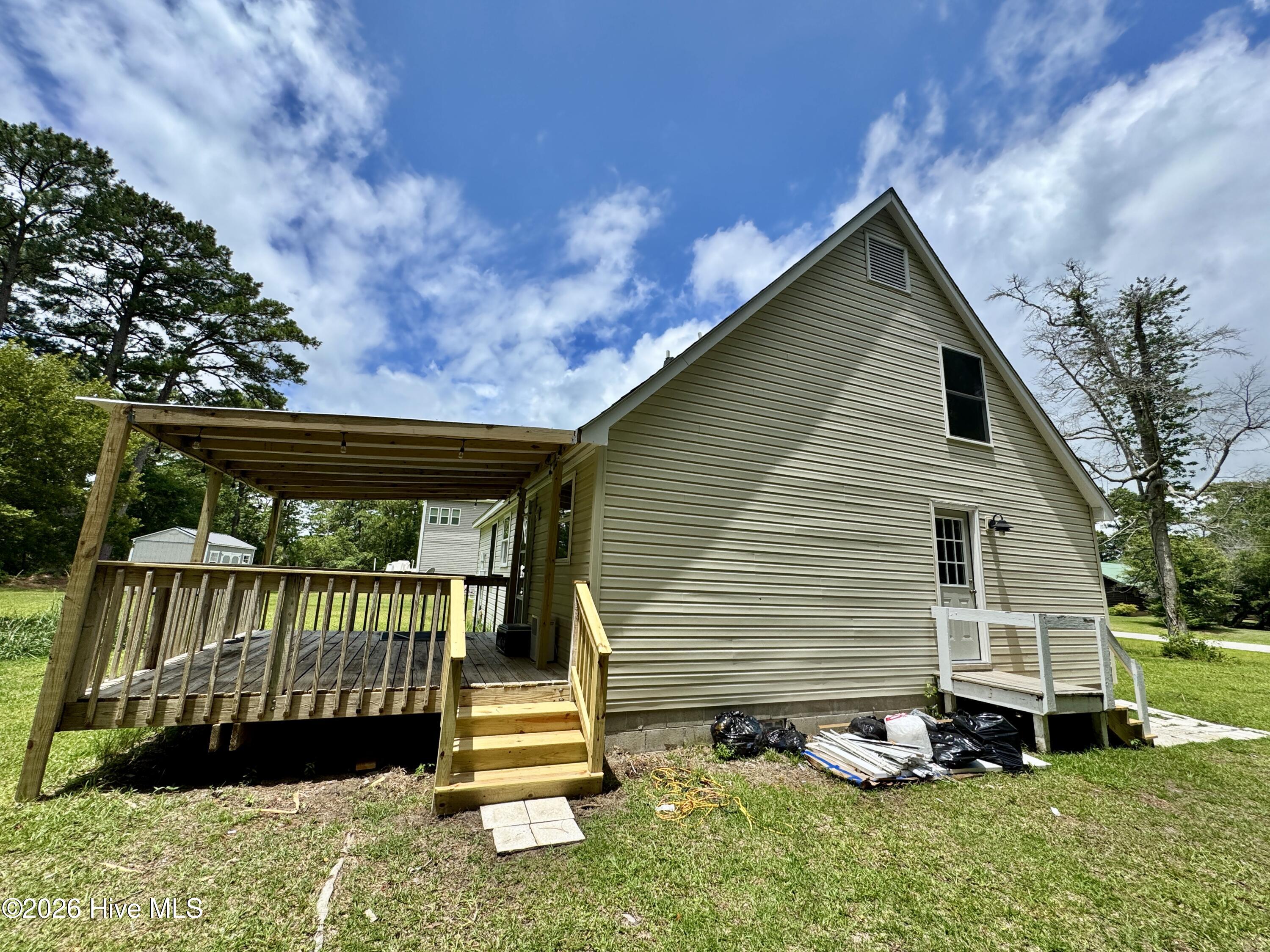 133 Riverside Drive