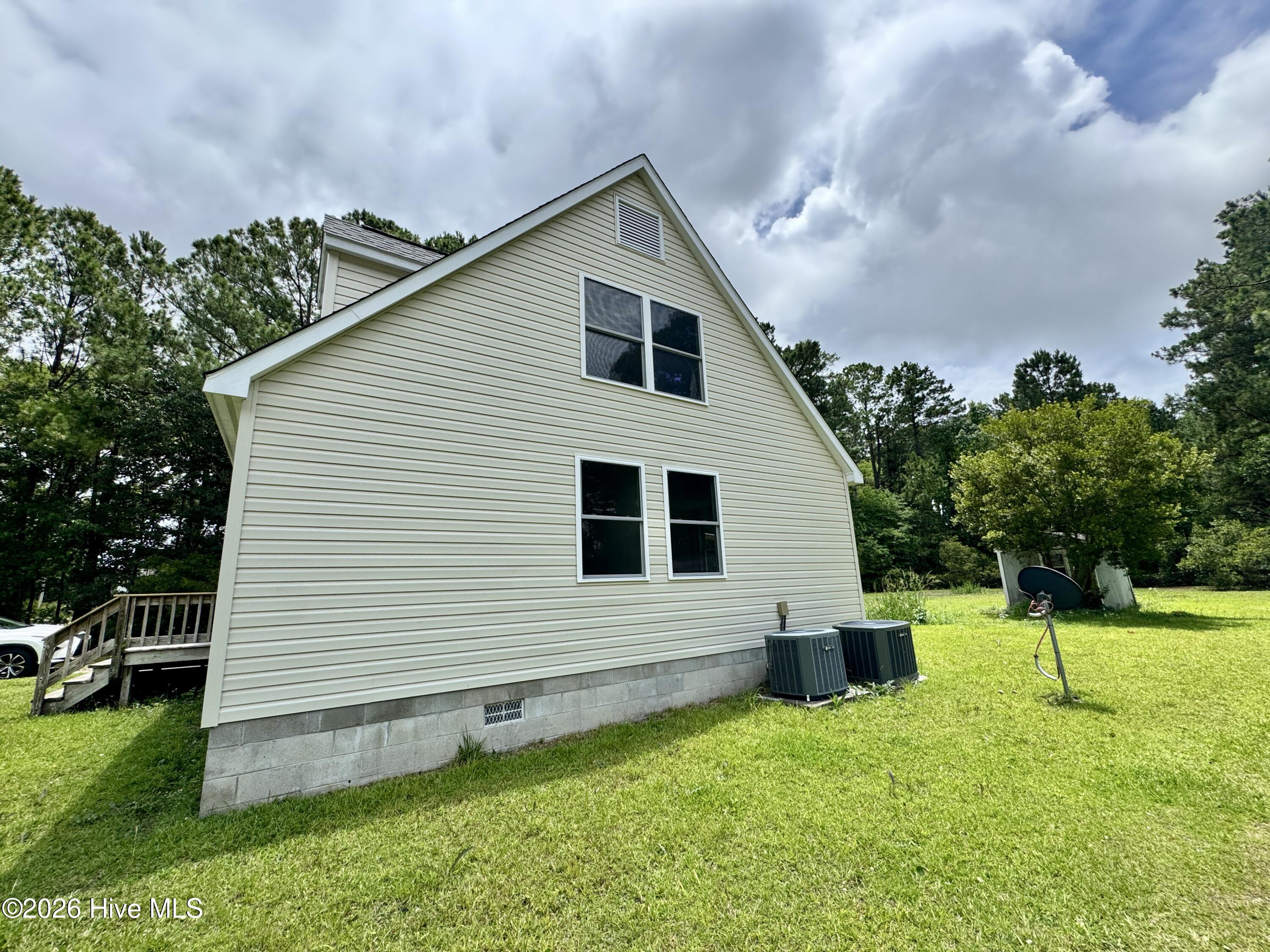 133 Riverside Drive