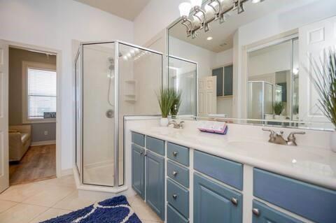 168 Lake Point Boulevard A102