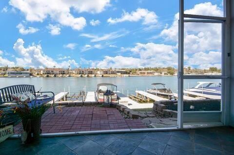 168 Lake Point Boulevard A102