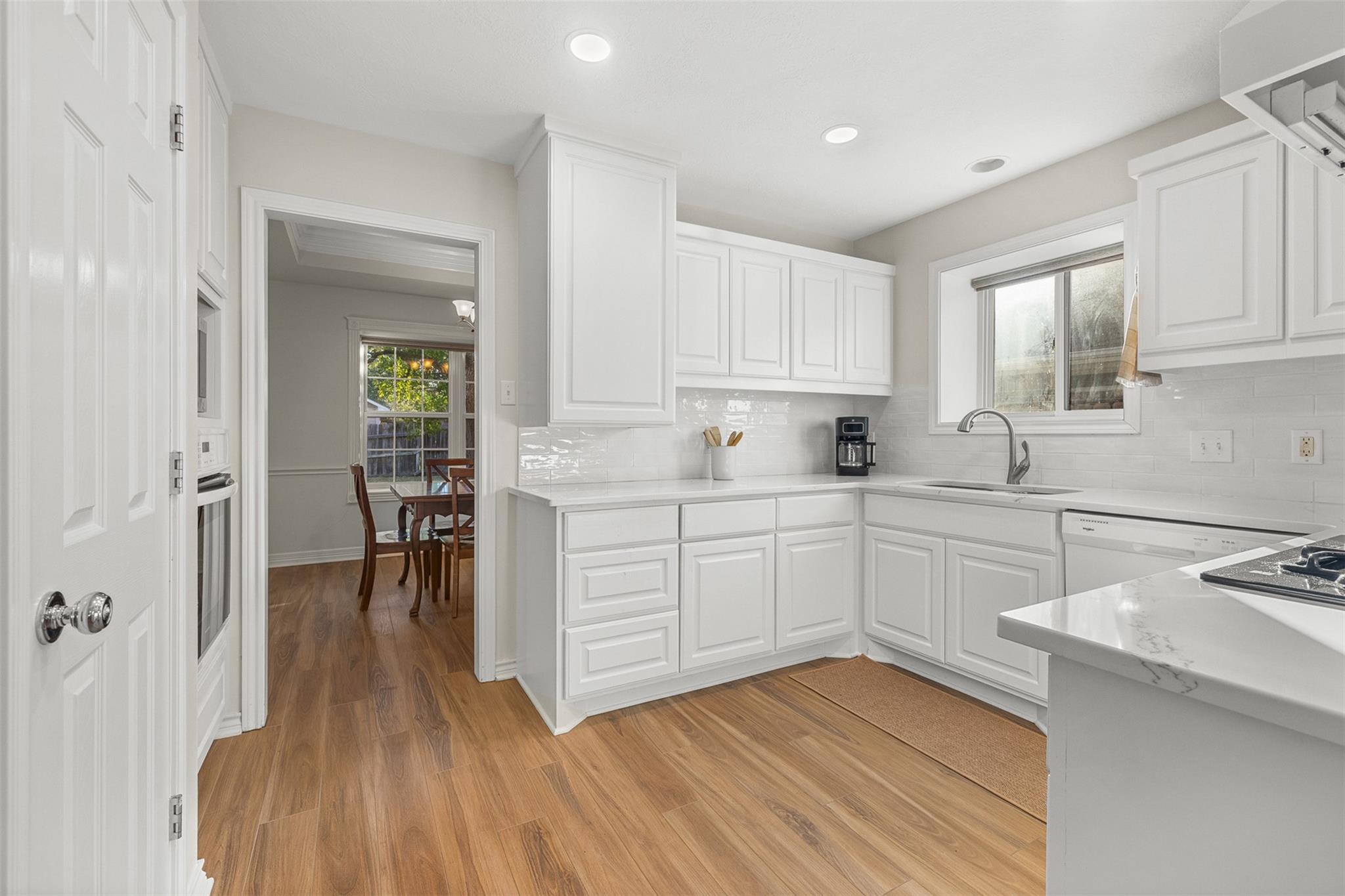 328 Landsburg Lane