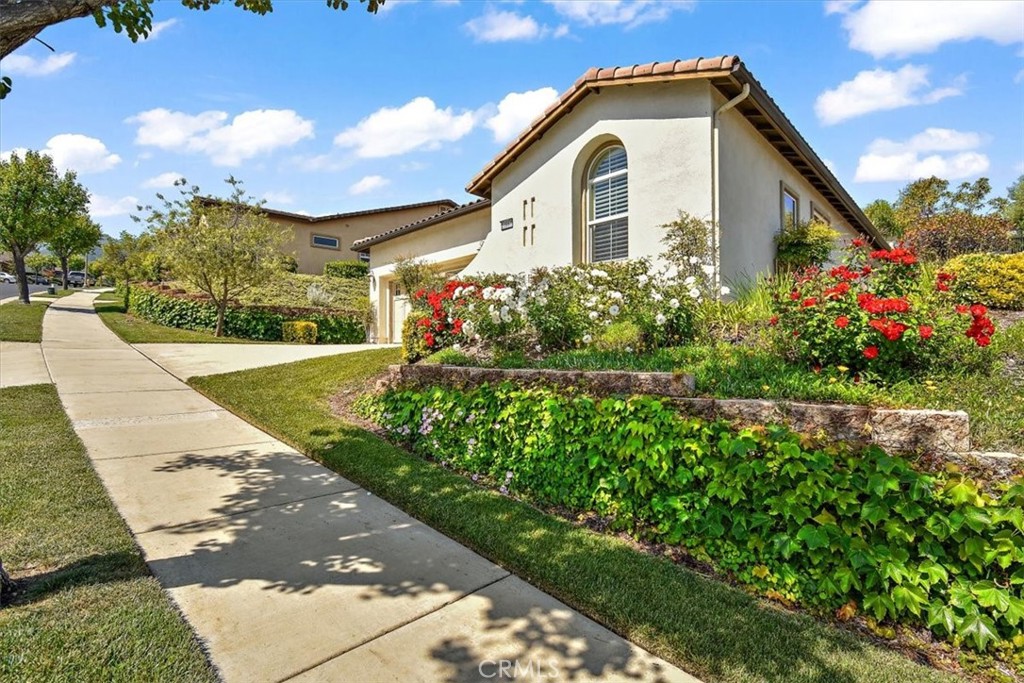 23997 Boulder Oaks Drive