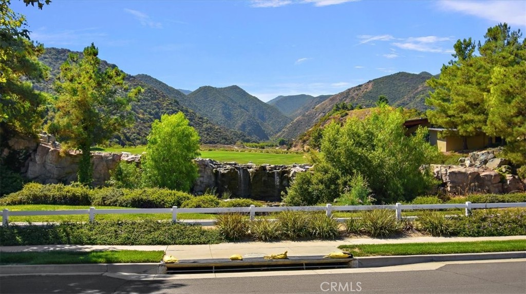 23997 Boulder Oaks Drive