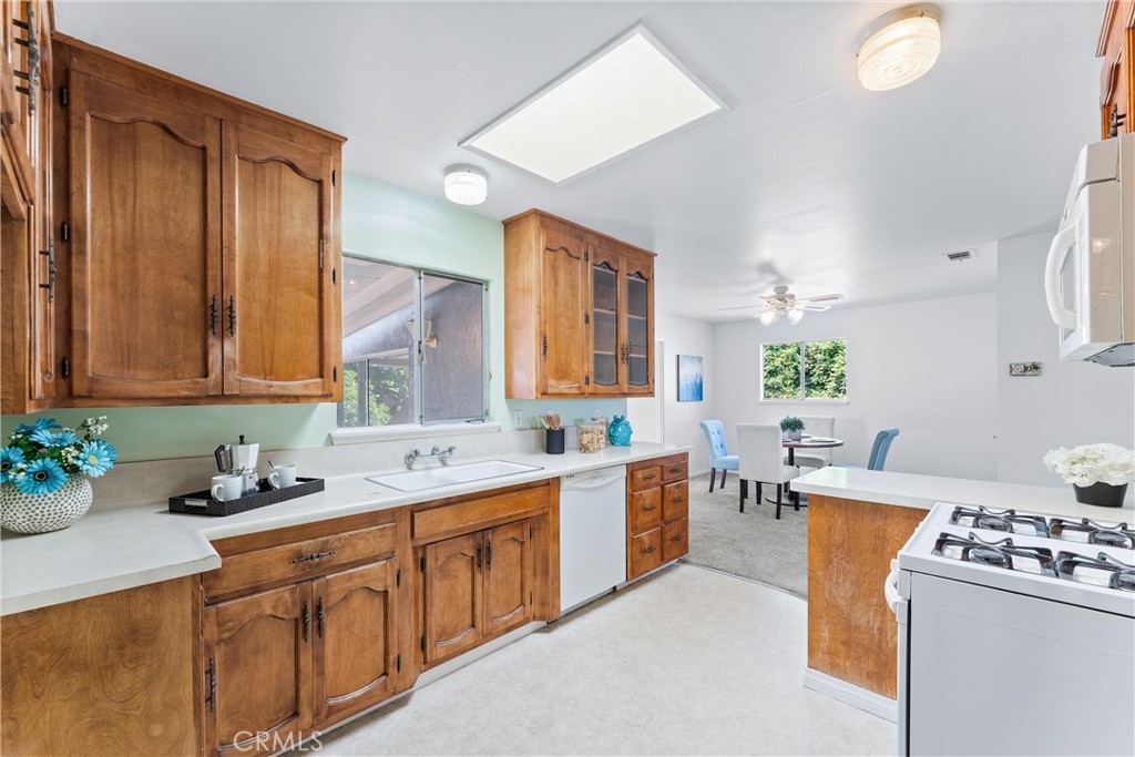 9122 Sherlock Lane