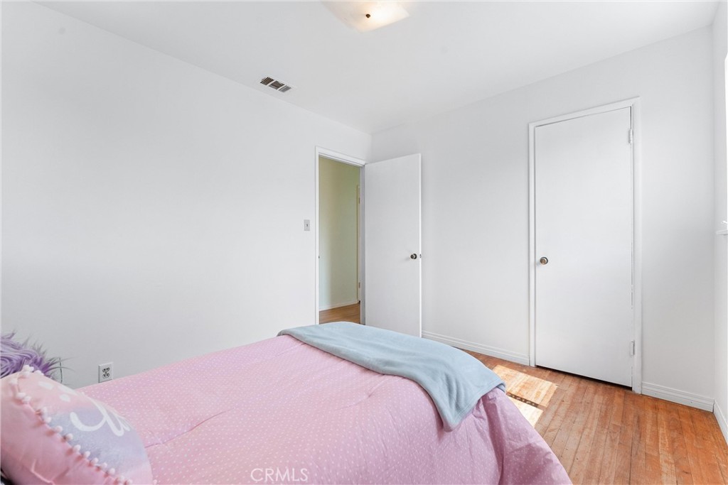 9122 Sherlock Lane