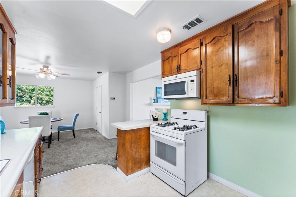 9122 Sherlock Lane