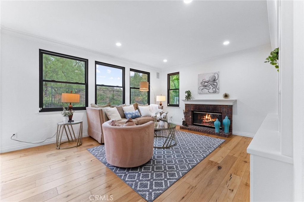 23 Fawnridge Place