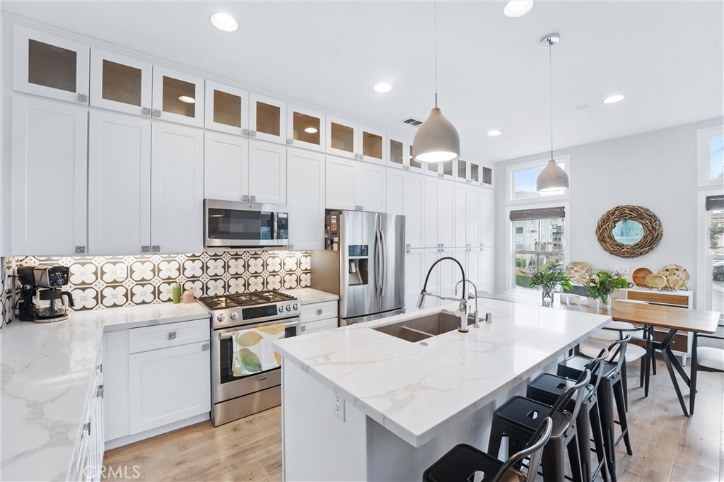 193 Montana Del Lago Drive