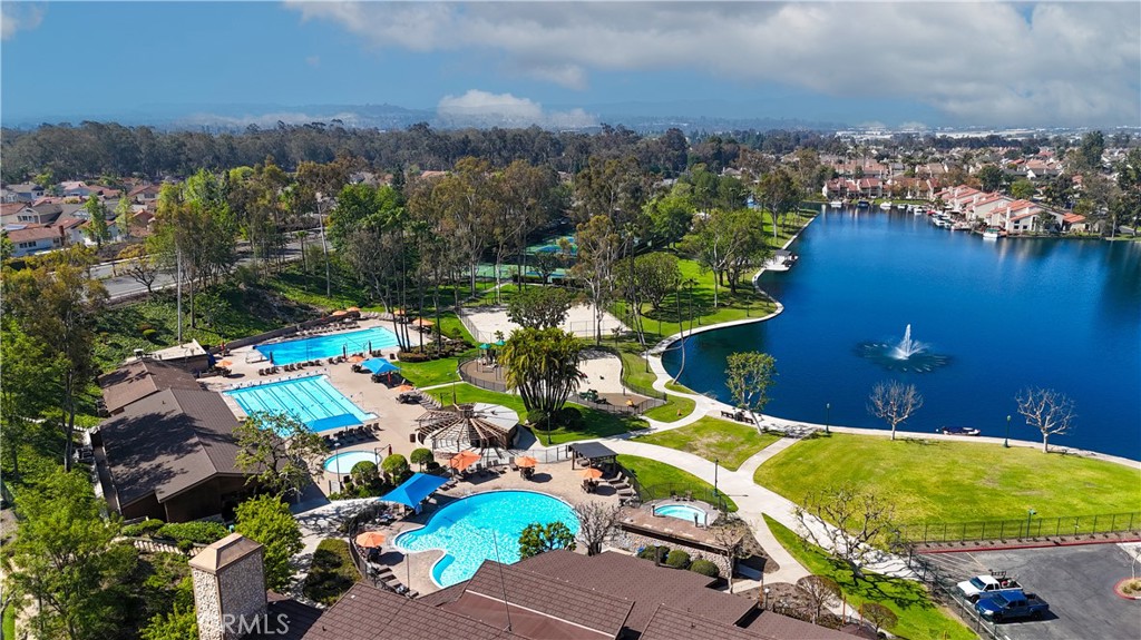 24262 PONCHARTRAIN Lane