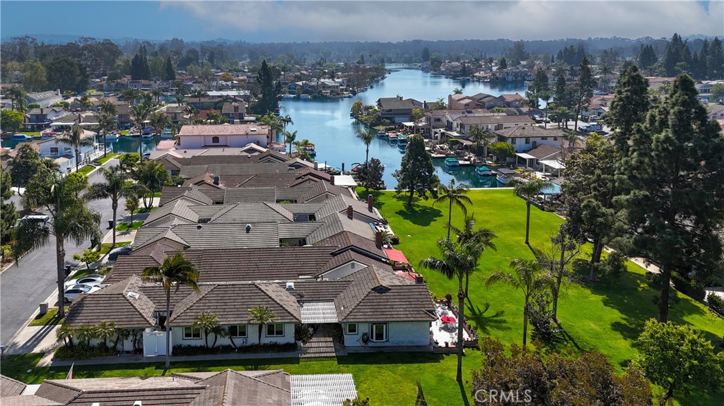 24262 PONCHARTRAIN Lane