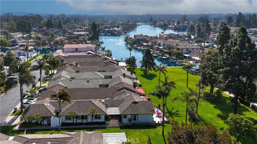 24262 PONCHARTRAIN Lane