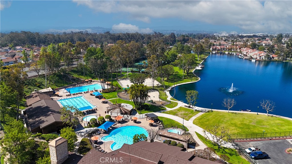 24262 PONCHARTRAIN Lane