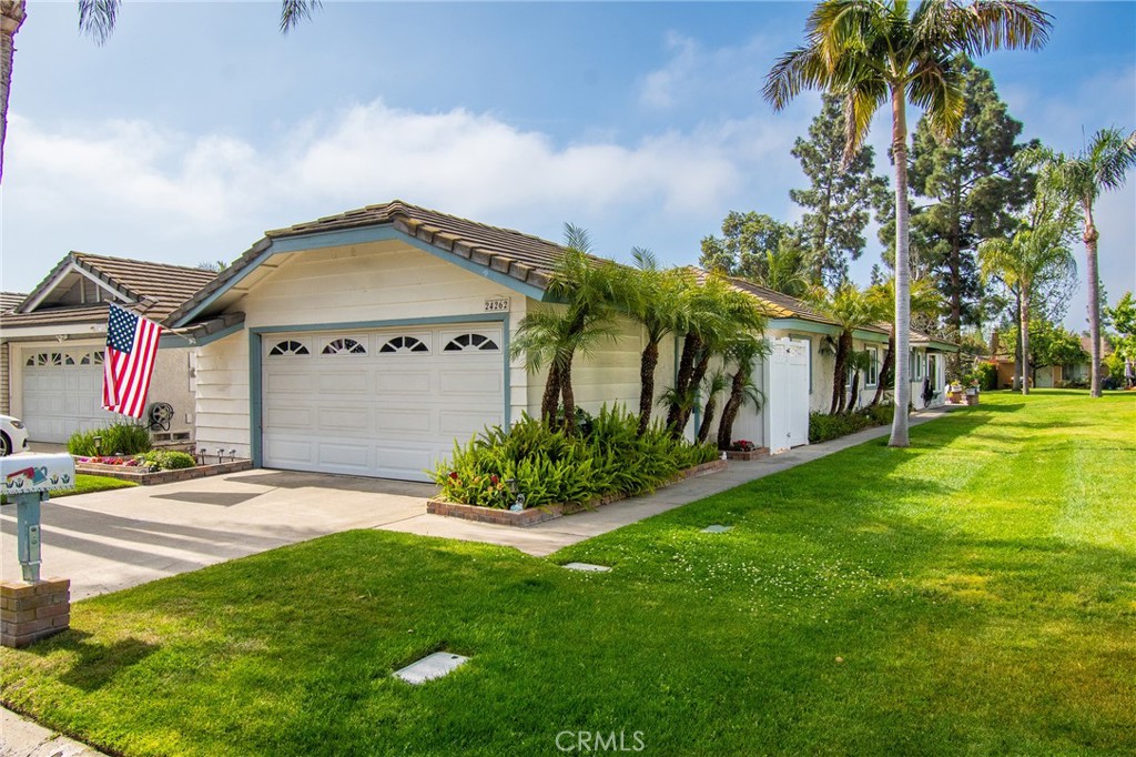 24262 PONCHARTRAIN Lane