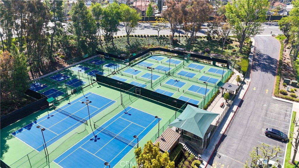 24262 PONCHARTRAIN Lane