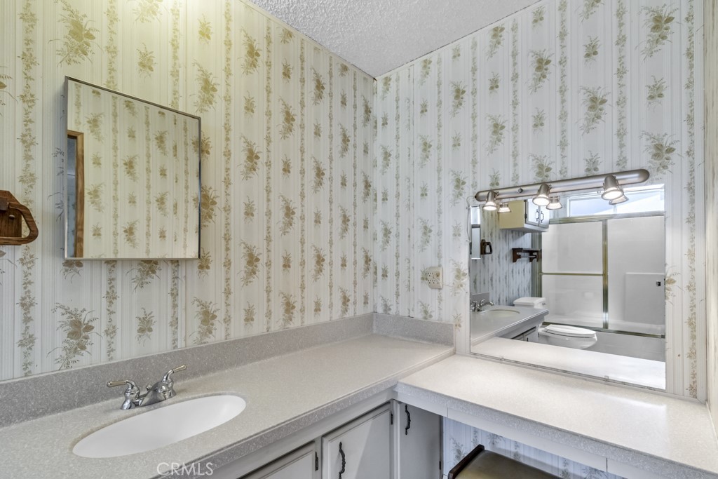 3800 W Wilson Street 65